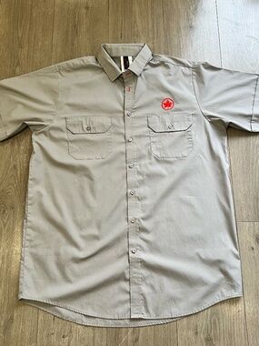 Air Canada Men's Uniform Short Sleeve Shirt Button Up Maple Leaf Logo Size Large